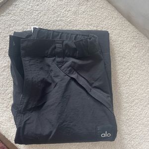 Alo yoga edge trouser